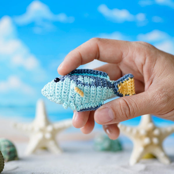 Mini Palette surgeonfish Amigurumi, Crochet Blue Tang , Crochet Sea Animals, Aquarium crochet, Coral Reef decor
