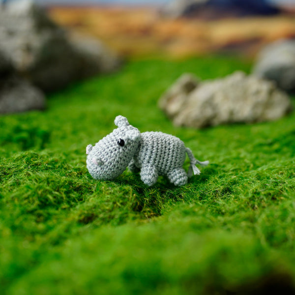 Tiny amigurumi Hippo, Crochet hippo plush toy, Hippo decoration, Tiny Hippo Figurine, Miniature Safari  animal