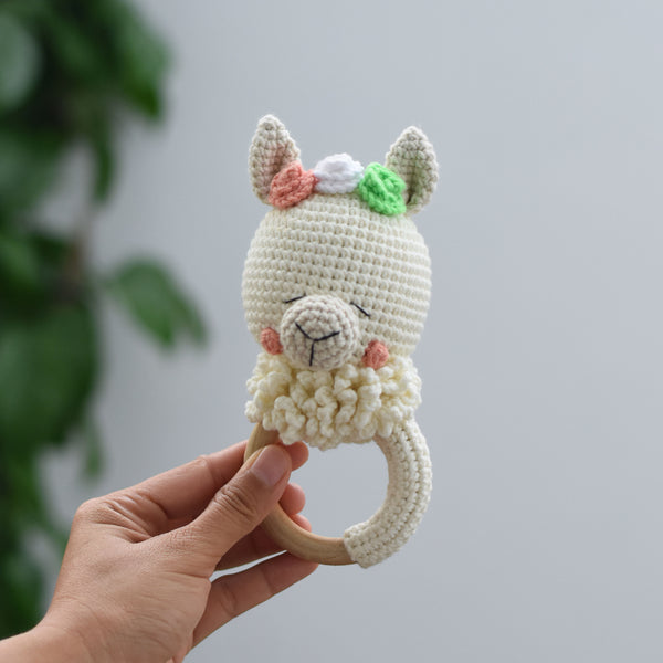 Llama Baby Rattle Crochet Gift - Natural Wooden Teething Ring - Crochet Baby Shower Gift