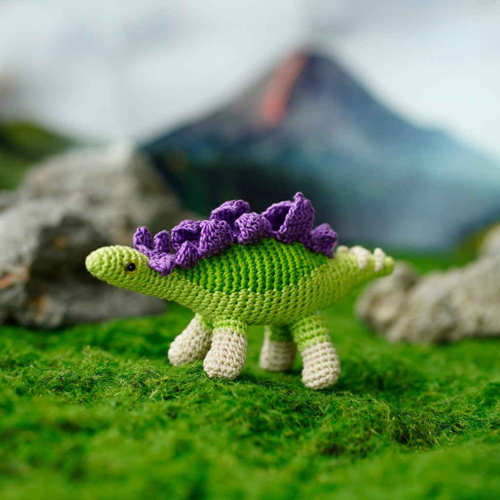 Crochet mini Stegosaurus, Amigurumi Stegosaurus,  Small Dino Figurine, Stegosaurus stuff toys, tiny crochet animals