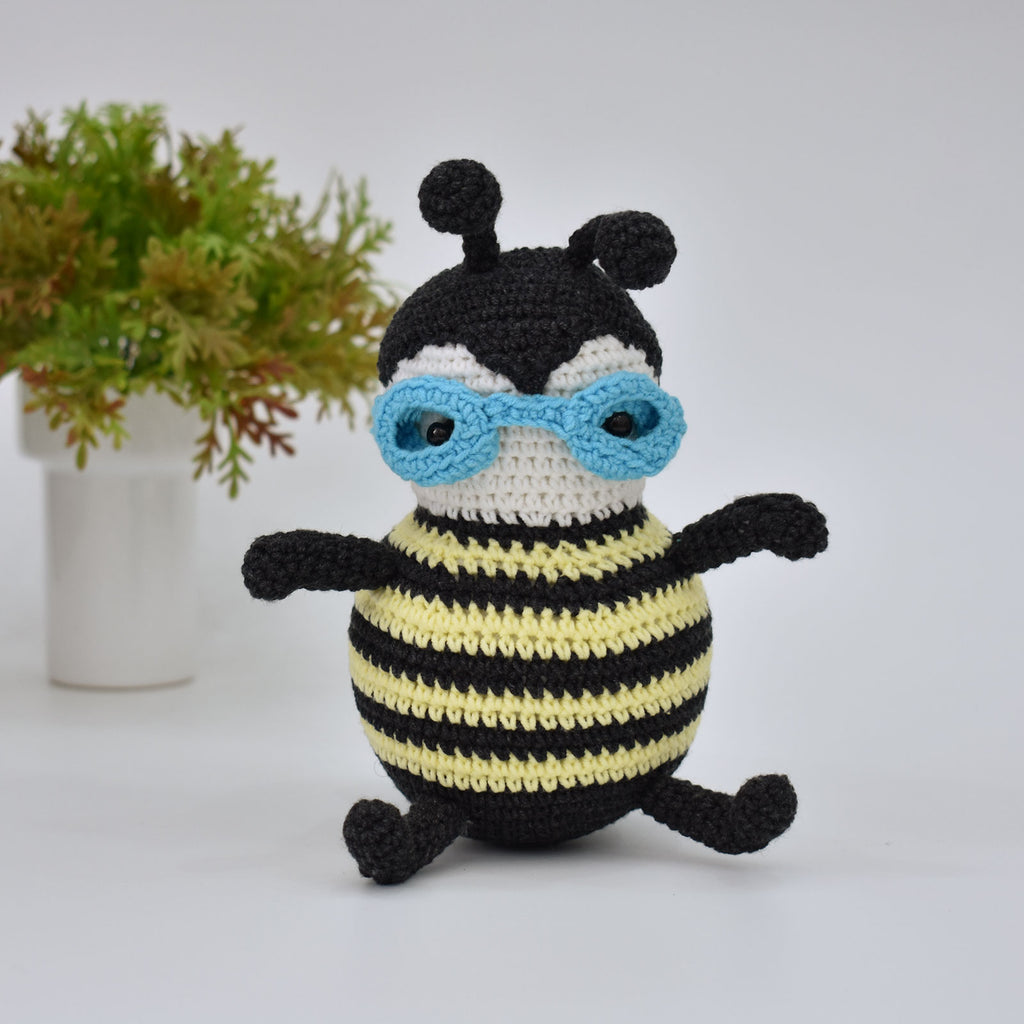Bumble-bee Bee Crochet Animal Handmade Amigurumi Stuffed Toy Doll High Quality - SaiGonDoll