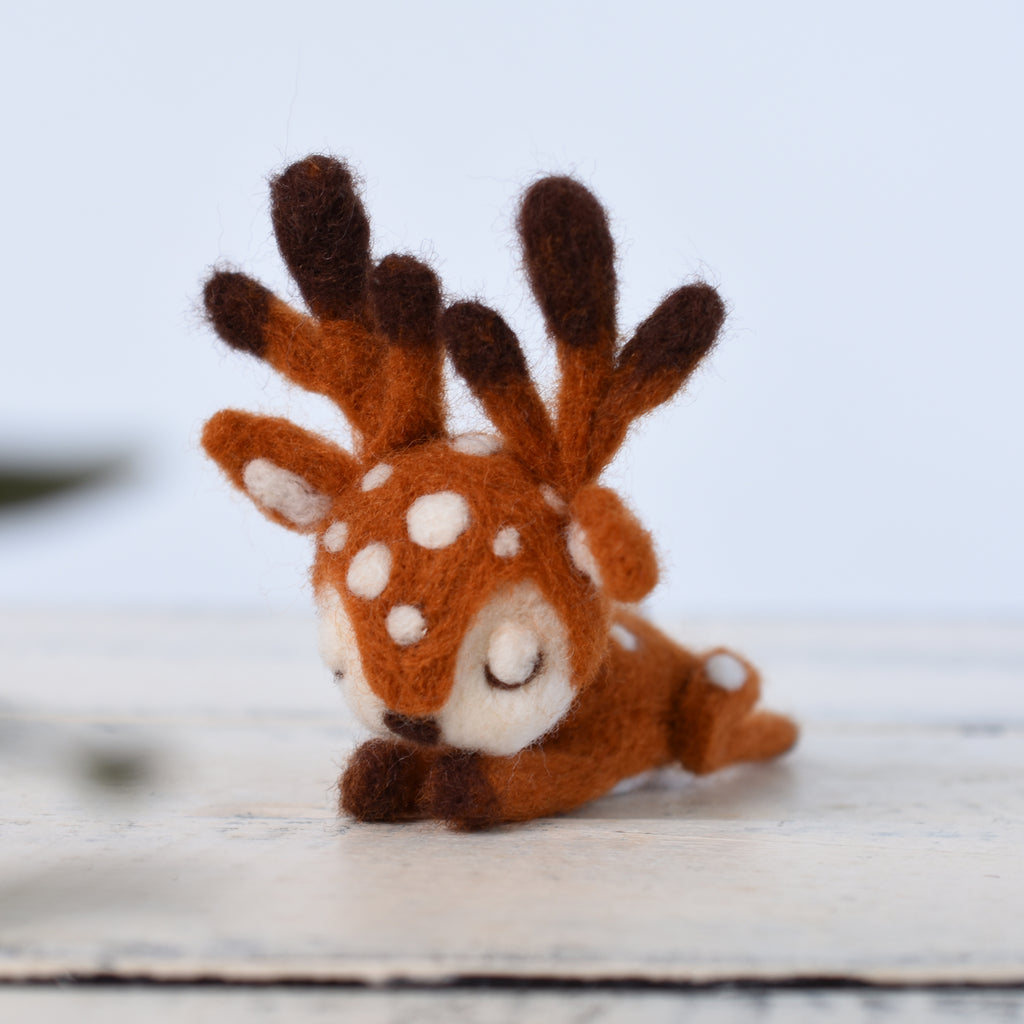 Needle Felted Sleeping Fawn Deer, Baby fawn, Deer decoration, Felted Animals